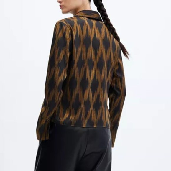 Mango Satin Print Shirt like New - Picture 3 of 9